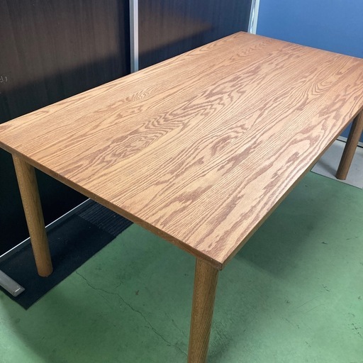 ダイニングテーブル